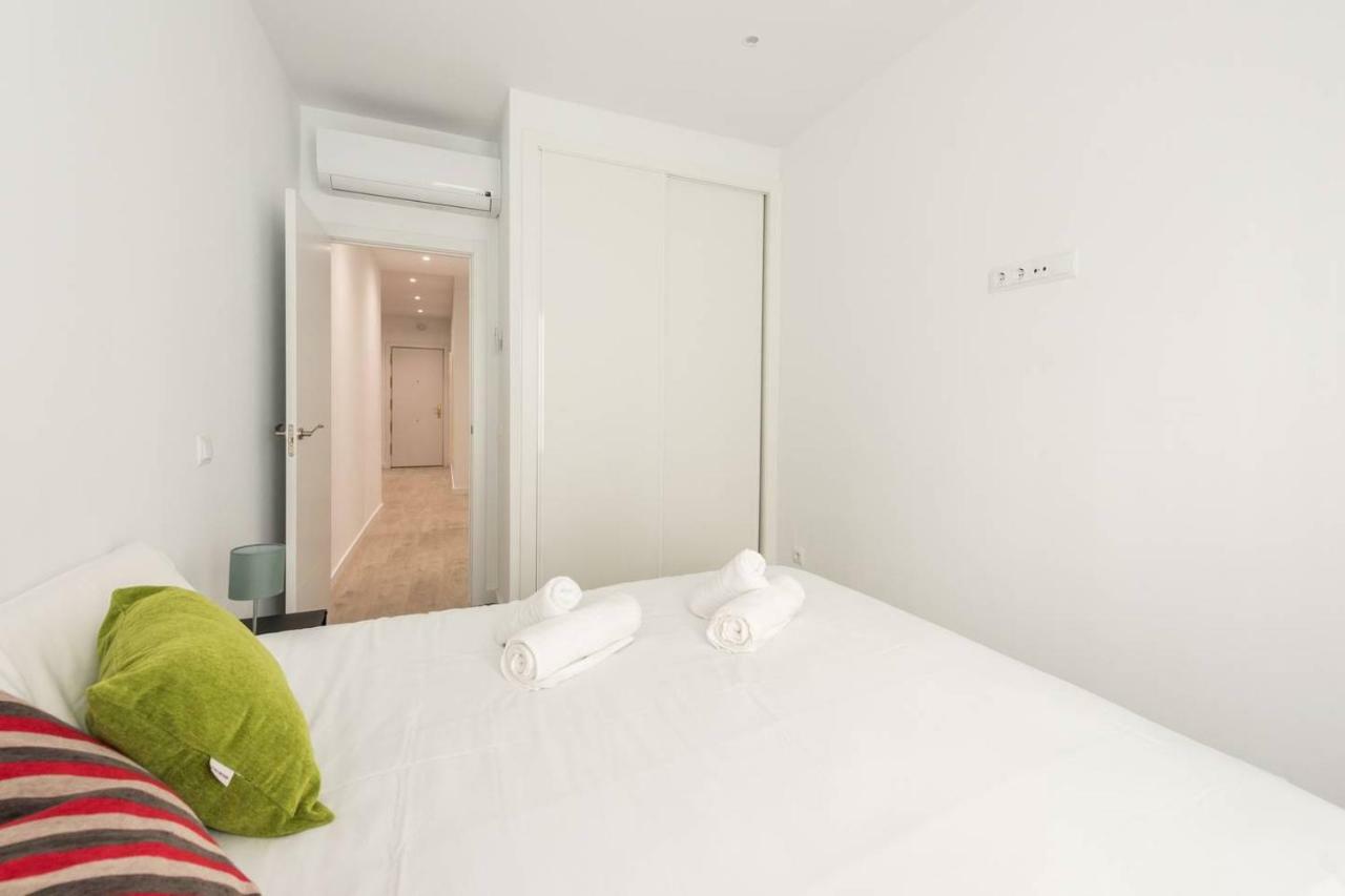Modern With Ideal Location Next To Atocha Station Madrid Ngoại thất bức ảnh