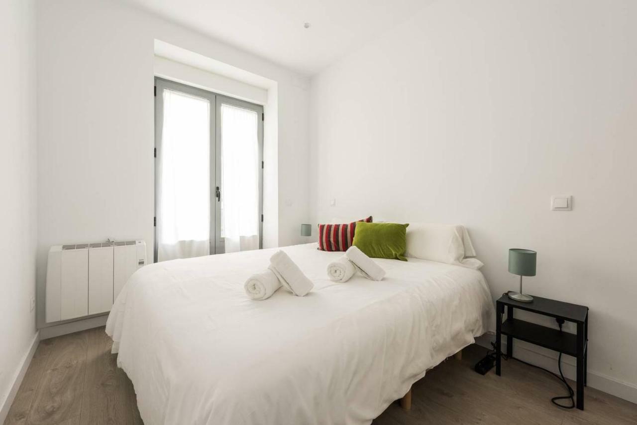 Modern With Ideal Location Next To Atocha Station Madrid Ngoại thất bức ảnh