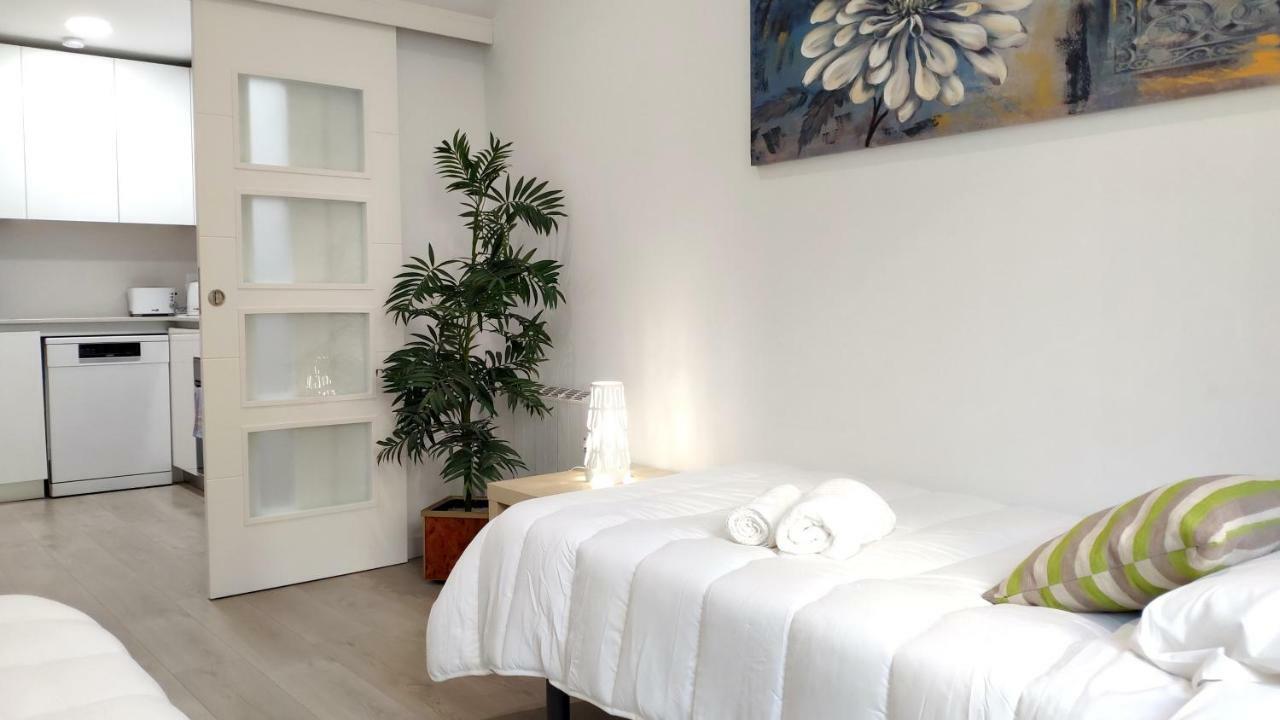 Modern With Ideal Location Next To Atocha Station Madrid Ngoại thất bức ảnh