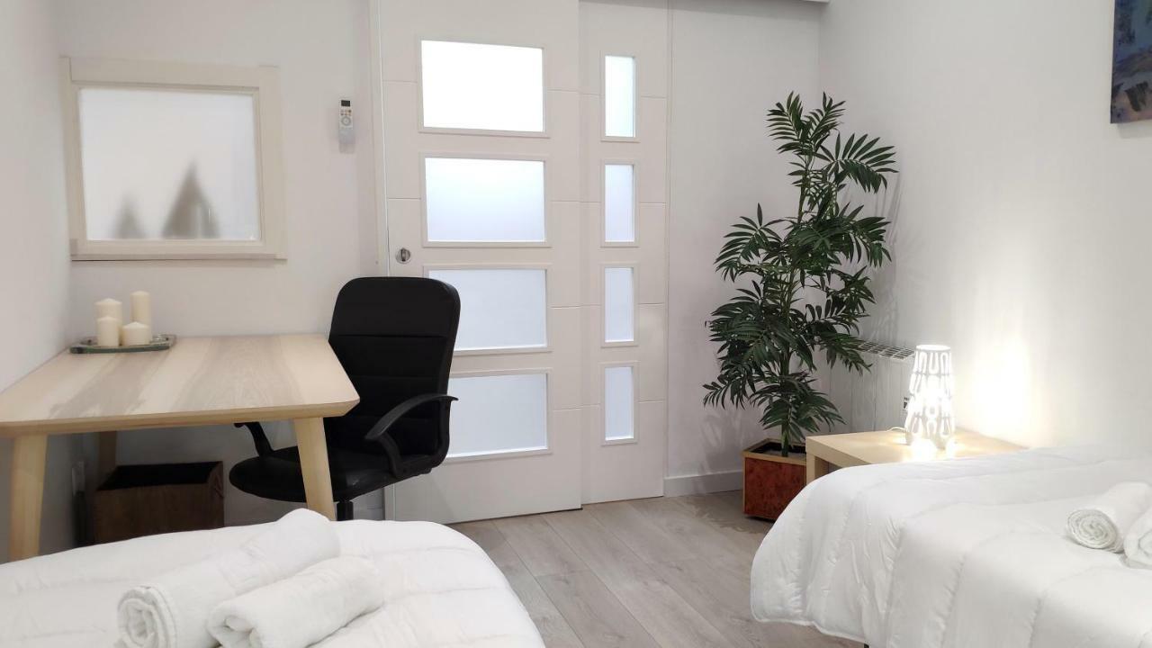 Modern With Ideal Location Next To Atocha Station Madrid Ngoại thất bức ảnh